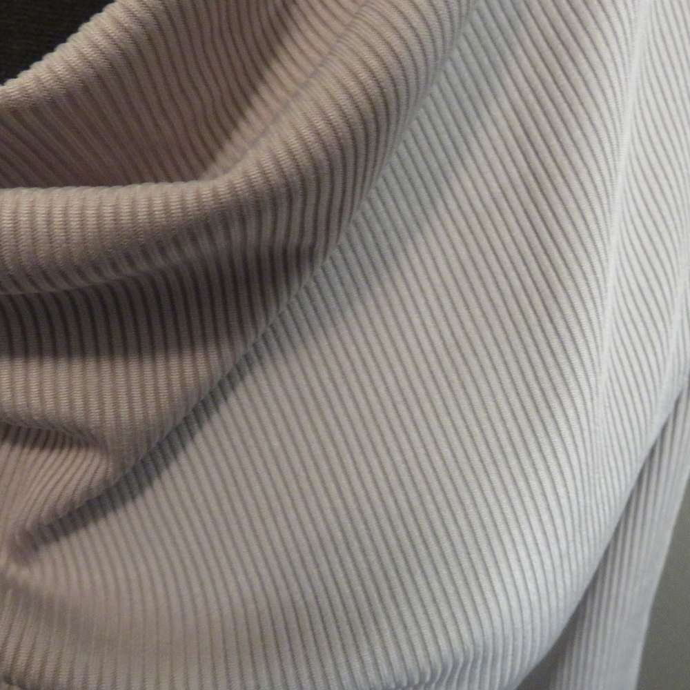 Halter Top - Picture 5 of 5